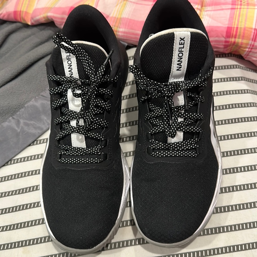 Women’s sneakers